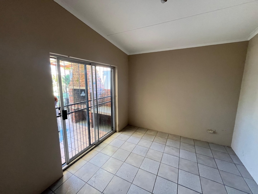 3 Bedroom Property for Sale in Greenfields Eastern Cape